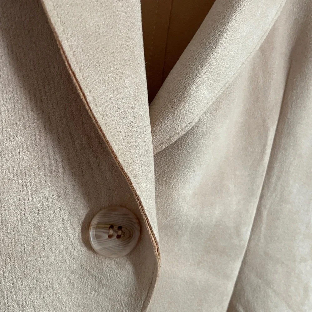 Solitaire Faux Suede Blazer Medium Beige Single Button Professional Chic Neutral - Picture 10 of 11